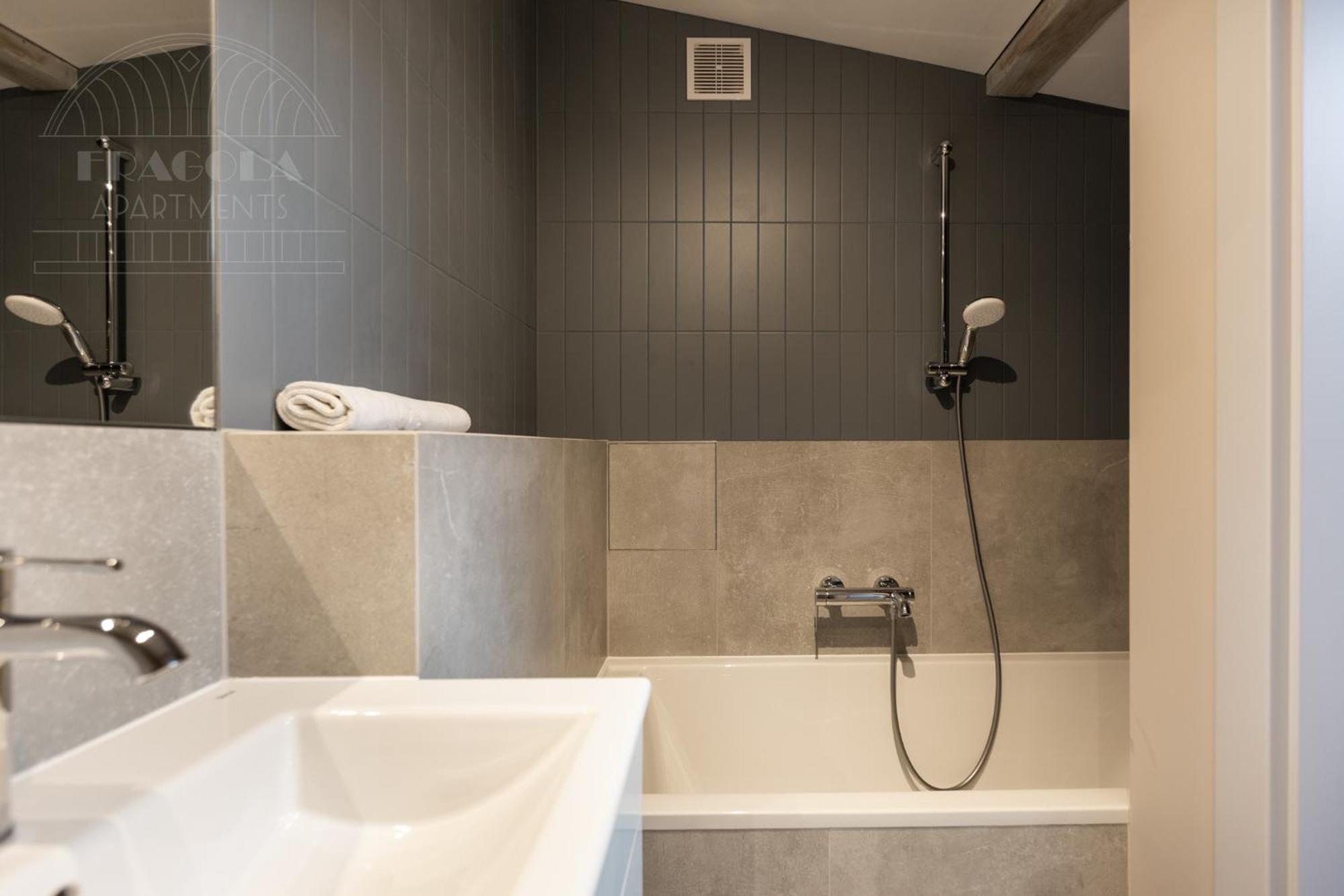 Spacious Apartment 11 Pax, Vistula River - Fragola Apartments Cracovia Esterno foto